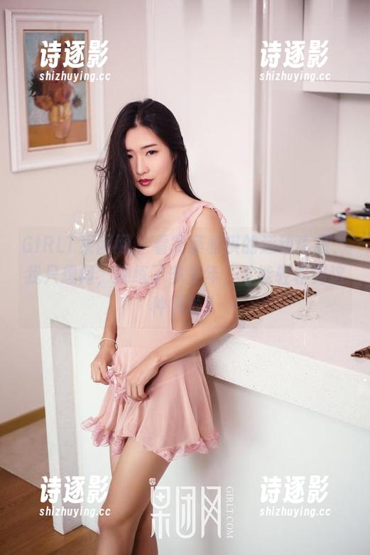 GIRLT果团网 - 看完莫雅淇的运动作品，我只想问，她练了多少年，才能轻松到这种境地？