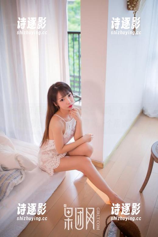 GIRLT果团网-龚玥菲 GIRLT果团网 - 你们能想象吗,龚玥菲的妹妹做壁纸的事儿,可以开个展览了!