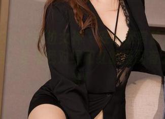KelaGirls克拉女神 – 在线欣赏静宜的红情绿意，结果我对绿和红的搭配有了新思考！