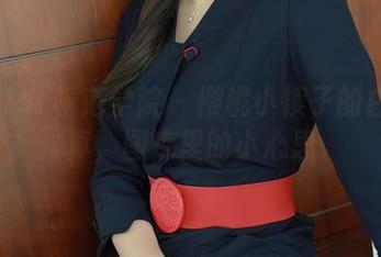 MFStar模范学院 – 樱桃小犊子的白丝写真，图库里的小心思