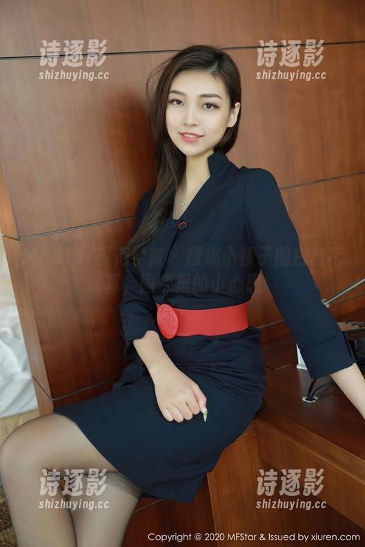 MFStar模范学院 - 樱桃小犊子的白丝写真，图库里的小心思