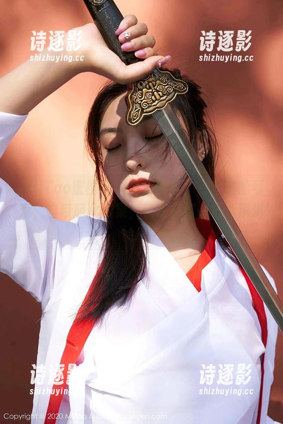 MiiTao蜜桃社 - 高清写真，月音瞳的可爱，自带萌化效果，快准备好一桶冰淇淋！