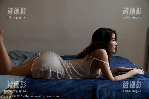 MiiTao蜜桃社 - 蜜蕊Mary在高清体操服里舞动，下载并开启你的快乐模式！
