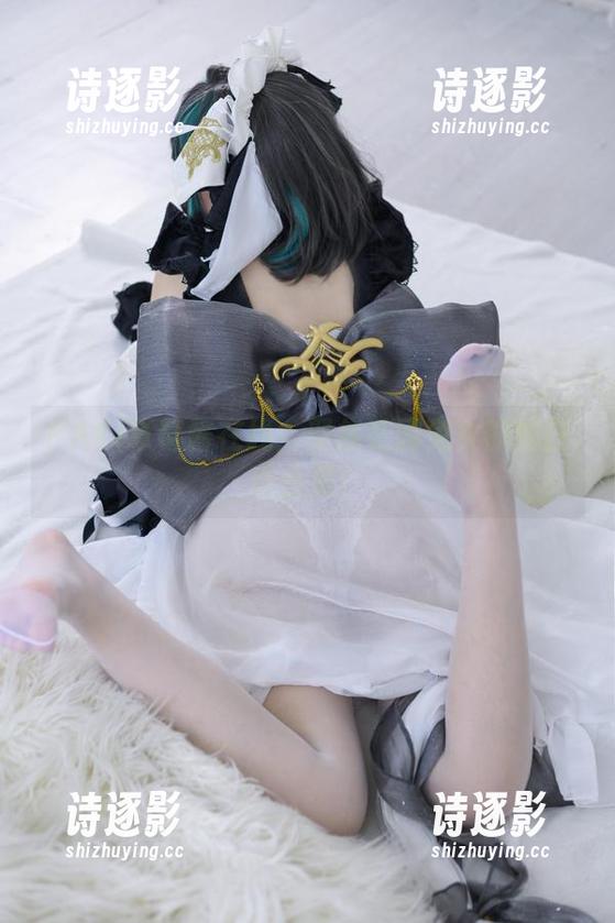 PAKI草莓酱在线：聚焦花园兔女郎的狂欢合集！