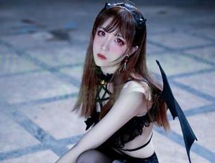 Sakiiii翎柒圣诞写真，谁说寒冷的季节不能热乎乎？
