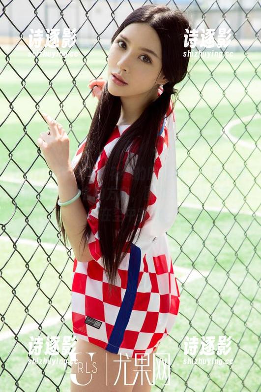 UGirls尤果网 - 花嫁的时光机：王瑞儿带你飘向不知名的方向，图集分享的文艺气息在空中荡漾。