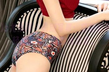 UGirls尤果网 – 最新写真：黛斯羽用黑色轻描淡写，真的是没差。