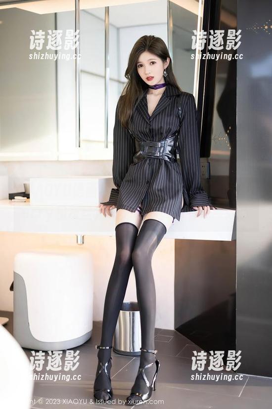 XIAOYU语画界 - 突然发现，绯月樱-Cherry和灰丝定制之间的火花有点微妙。