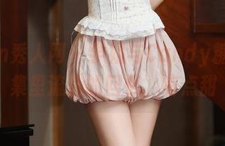 Xiuren秀人网 – 学姐与Candy糖糖：图集里流淌的回忆，有点甜