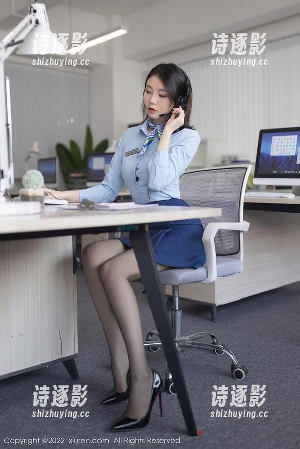 Xiuren秀人网-夏可馨amii Xiuren秀人网 - 哎?这个合集里,黑白的夏可馨amii如何又把我弄得云里雾里?