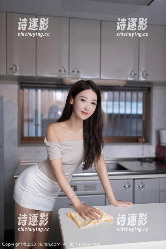 Xiuren秀人网-大美媚京 Xiuren秀人网 - 你以为这只是水手服?大美媚京跟你说,这里有一幅精彩的图片!