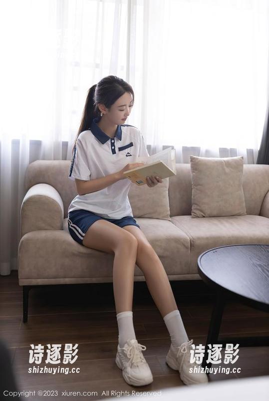 Xiuren秀人网-汐汐baby Xiuren秀人网 - 看汐汐baby比基尼的原图,不由自主放空,精选的每一帧都是奇怪的疗愈力?