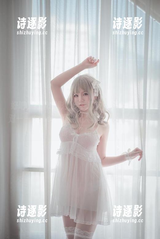 Yoko宅夏 好吧,好像摄影师给我们安排了个惊喜派对——Yoko宅夏的双人写真集,高清版准备好了吗?