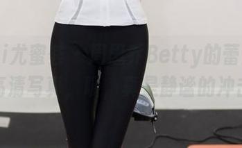 YouMi尤蜜荟 – 周思乔Betty的蕾丝，这种高清写真，呃，真是静谧的冲击。