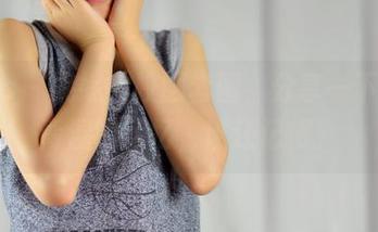 pans – 妮妮的校服套图，分享一下那份青涩的回忆，谁还记得？