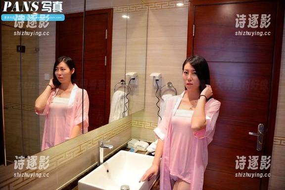 pans-梦梦 pans - 高清原图看着有点儿上头,梦梦的清纯跟女神题材好像是互通的。