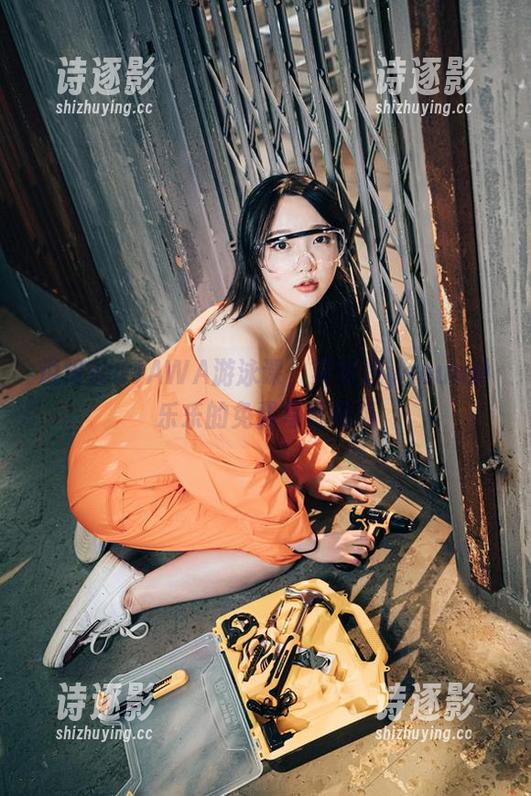 说好的DJAWA游泳课，其实是yeeun孙乐乐的免费写真秀场