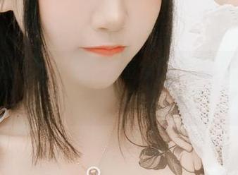 不呆猫给女王定制的图集，虽然风格独特，但是不是有点自恋？