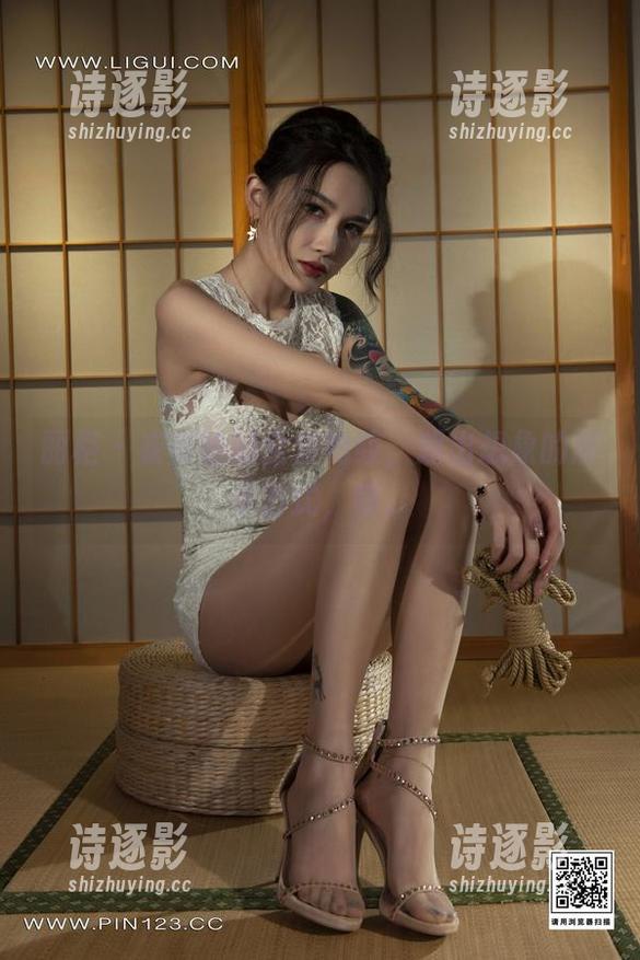 丽柜-崔英晗 丽柜 - 崔英晗的全套豹纹,超出想象的展示方式,啧。