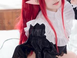 初音未来和九柒喵，双重诱惑，兔子洞里的套图可千万不要错过，快下载！