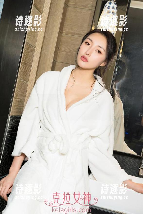 克拉女神 - 熙妍的水手服图库——谁说制服只能守规矩？精选中暗藏的一点顽皮