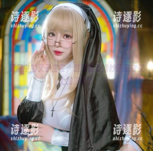 叉子宝宝 原图中的叉子宝宝,这到底是婚纱还是衣架上的摆设?