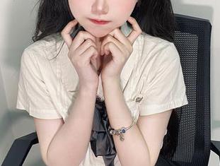 大肉丸Amiee和服写真，完全不在乎我的小心脏受不了啊。