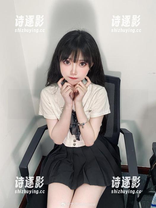 大肉丸Amiee和服写真，完全不在乎我的小心脏受不了啊。