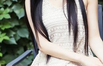 头条女神 – 不止照片！索菲娅的圣诞写真里有趣的拼图