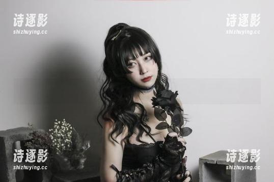 查找原图，翻翻图册，奇行家狗崽给复古加料，忍不住想饶舌！