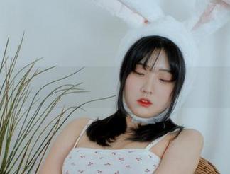 资源分享：不务正业的宋哈娜，婚纱也能玩出花样