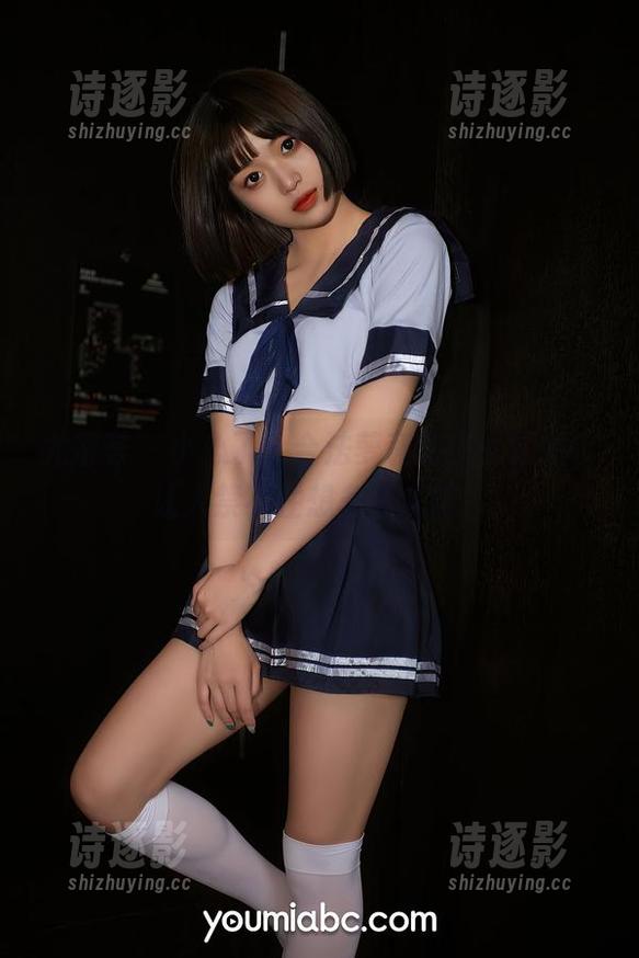 尤蜜荟 - 小心了！合法萝莉的少女原图，让人禁不住想多看几眼！