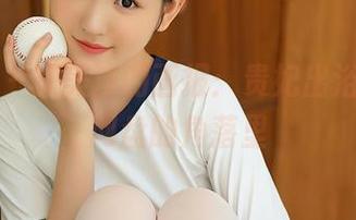 尤蜜荟 – 颜美汐的画报：贵妃出浴，都在网盘的角落里
