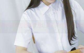 摔倒了？这黑色修女的最新套图让我心神恍惚，快抱走莫子aa！