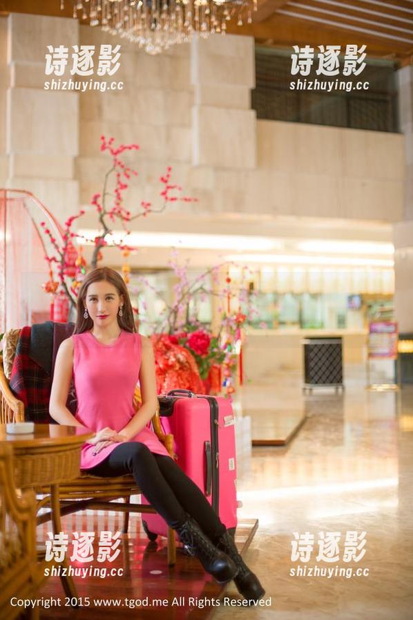 推女神-丁筱南 推女神 - 丁筱南的美图:短裙让风也忍不住想来发个朋友圈!