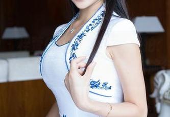 推女神 – 梓萱Crystal独家旅拍：我用图册告诉你，我会的不是只有旅行！