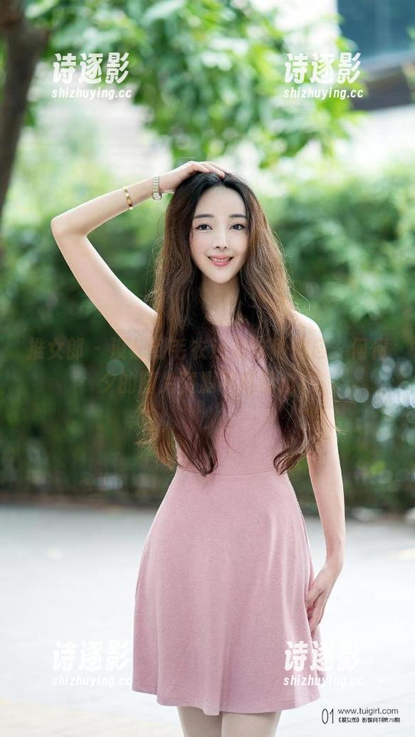 推女郎 - 没想到毛衣还有这种效应，何何夕的图片资源不容错过！