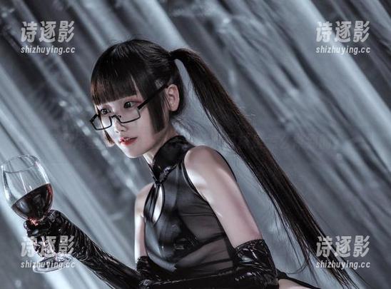 资源库里的星野咪兔——那双网袜是怎么做到的？