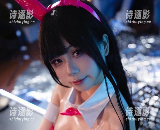 末夜787的裸足写真，竟然让我对美图又有了新的理解。