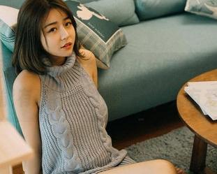 果团网 – 莫雅淇妹妹的私拍图集，真希望我也能有这样的姐妹互动，太有爱了。