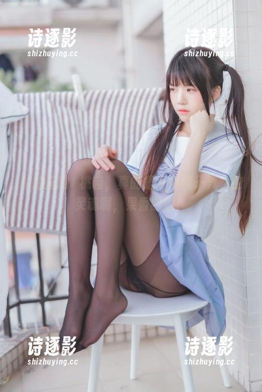 桜桃喵 私拍里的桜桃喵,真的是一瓶橘子汽水的灵魂啊,果香四溢!