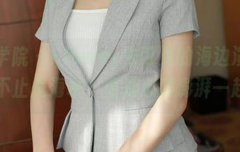 模范学院 – Flower朱可儿的海边演绎，美图不止是海水，更是心潮澎湃一起飞。