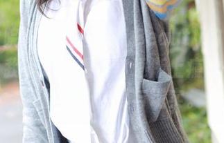 模范学院 – 打开唐琪儿Beauty的牛仔裤图包，我像是在看一部逐渐上瘾的情节剧，但没什么爱与现实。