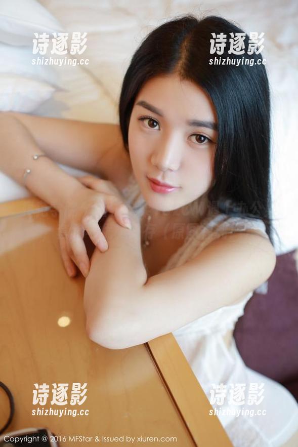 模范学院-李雅柔182CM 模范学院 - 当李雅柔182CM遇上办公桌,套路与优雅并存(原图福利!)