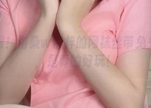 别眨眼！洛桑w伊梓的网袜丝带兔兔更新，是真的好玩！