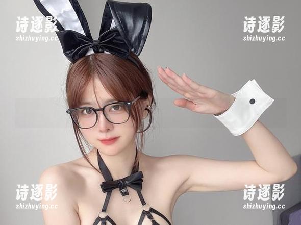 好吧，承认吧！套装在眼酱大魔王w的图包里好得过分！