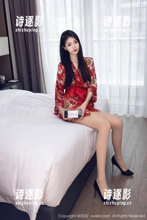 秀人网-luvian本能 秀人网 - 这不是泳装秀,这是Luvian的美图盛典,注意不要被泳衣吸引过头哦!