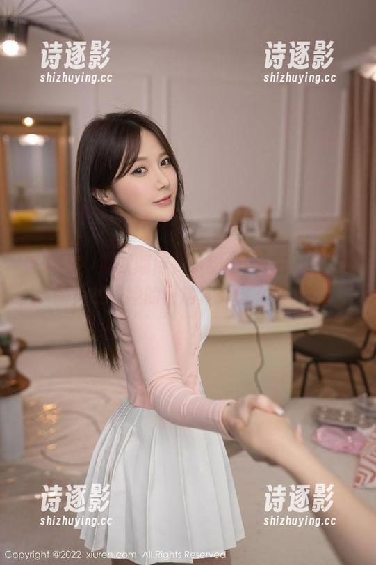 秀人网-小甜angle 秀人网 - 默默期待,小甜angle的定制作品竟然和她的日常冲突这么可爱?