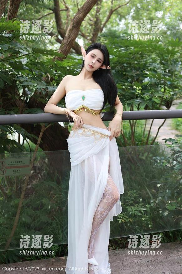 秀人网-熊晓晓 秀人网 - 熊晓晓在私房吊带中流露出的那份随意,好的原图藏得真好!