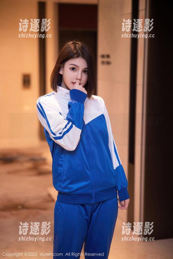 秀人网-瑞瑞ruirui 秀人网 - 瑞瑞ruirui的惊艳礼服:我敢打包票,这想必是下载的必备单品!